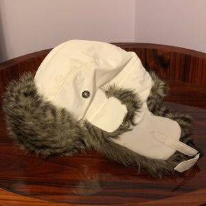 Poivre Blanc - AUTHENTIC Russian White Ushanka